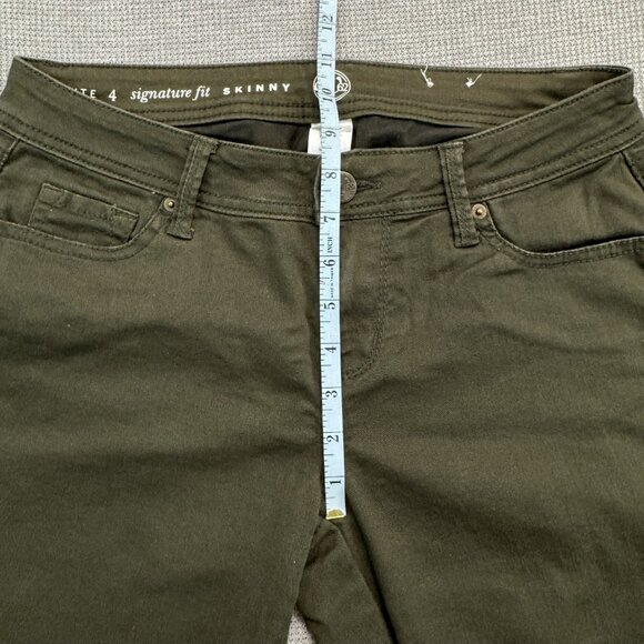 W62 Womens Size 4P Green Signature Fit Skinny Jeans Mid Rise 5 Pockets Petite - Picture 8 of 12